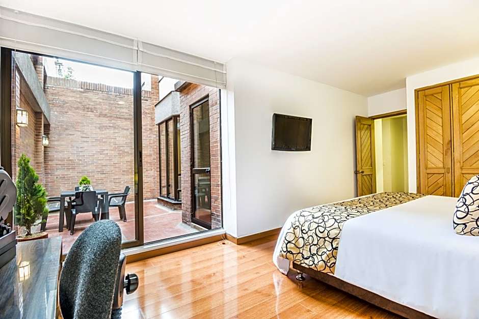 Travelers Fontana Plaza