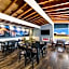 Pacific Coast Roadhouse Hotel