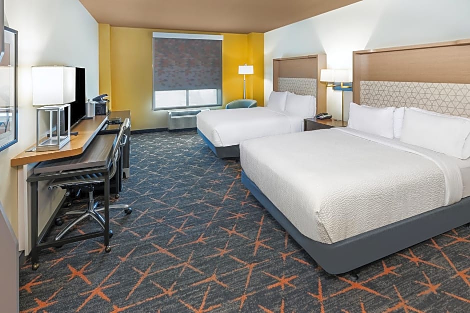 Holiday Inn & Suites Stillwater-University West