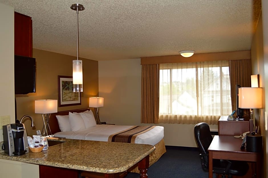 Best Western Cascadia Inn