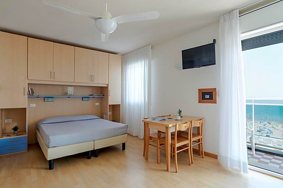 Hotel La Brezza frontemare
