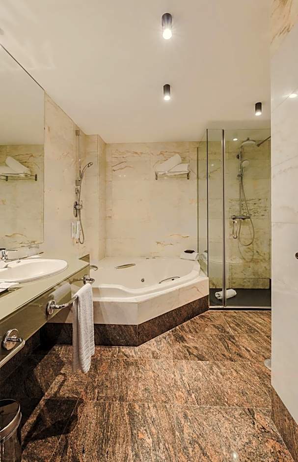 Rafaelhoteles Atocha