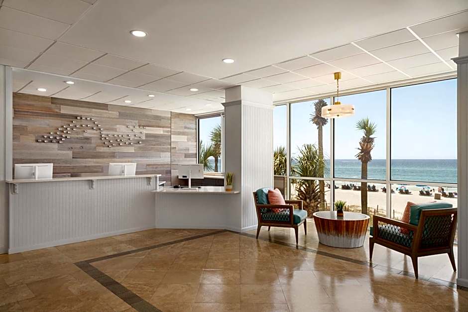 Radisson Beachfront Hotel - Panama City Beach