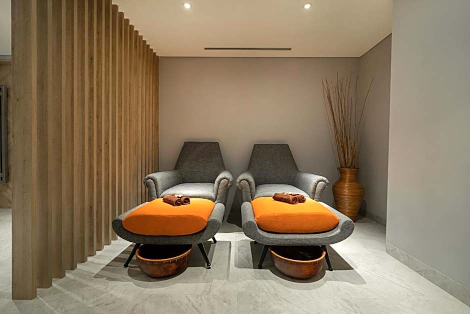 Harris Suites Puri Mansion