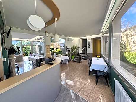 Hotel Val De Saone Lyon Caluire Rillieux