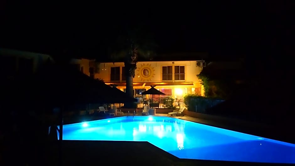 Brit Hotel Confort Hélios Agde