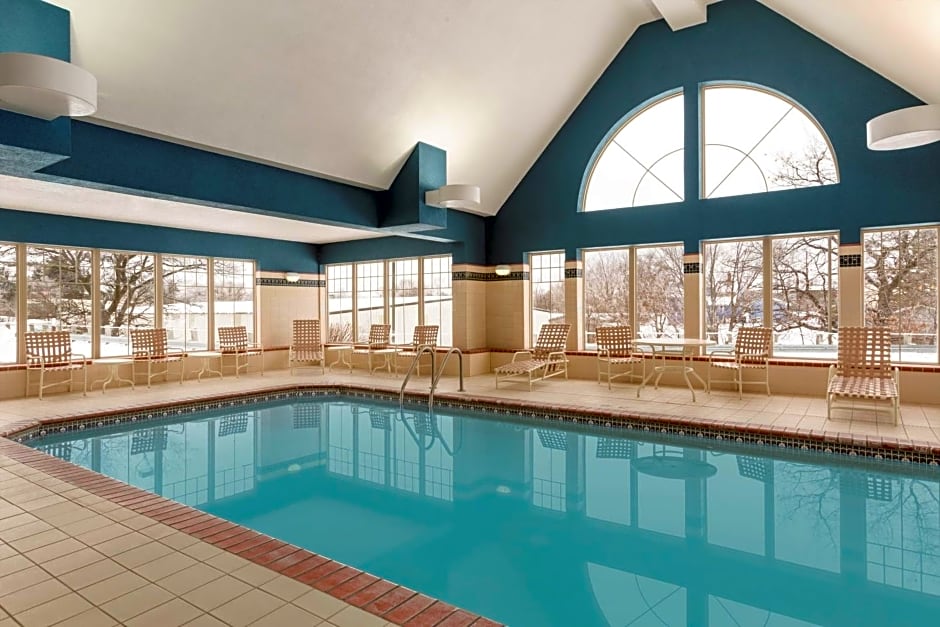 Country Inn & Suites by Radisson, Wausau, WI