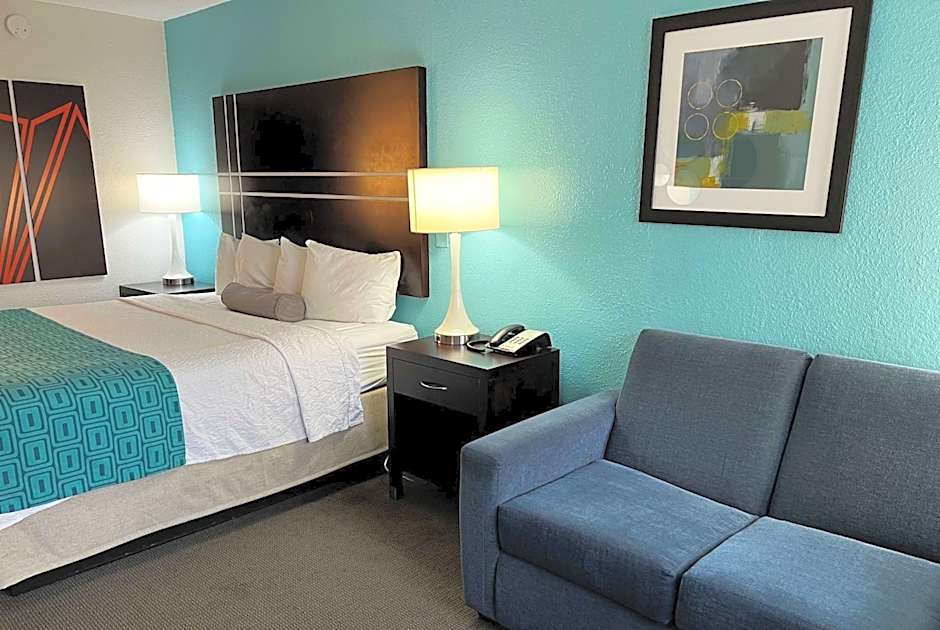 Howard Johnson by Wyndham Houston Heights/Downtown