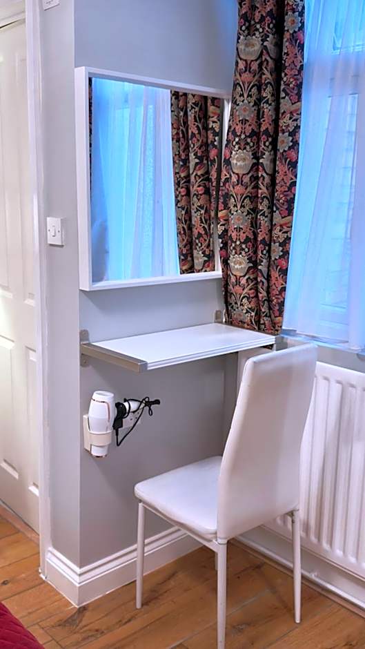 Classic Hyde Park Hotel