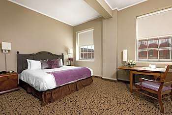 LaSalle Boutique Hotel and The Downtown Elixir and Spirits