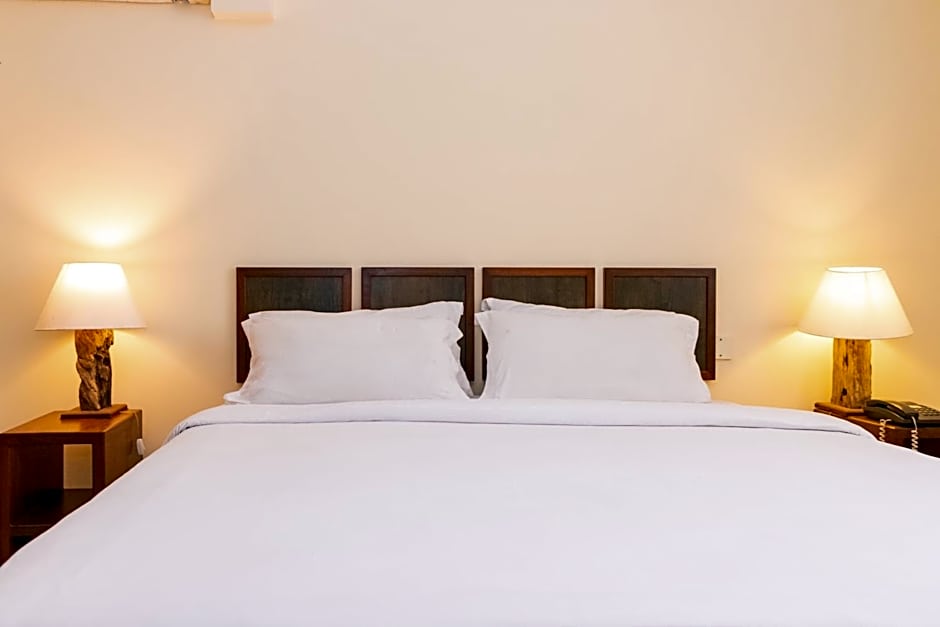 Royal Court Hotel