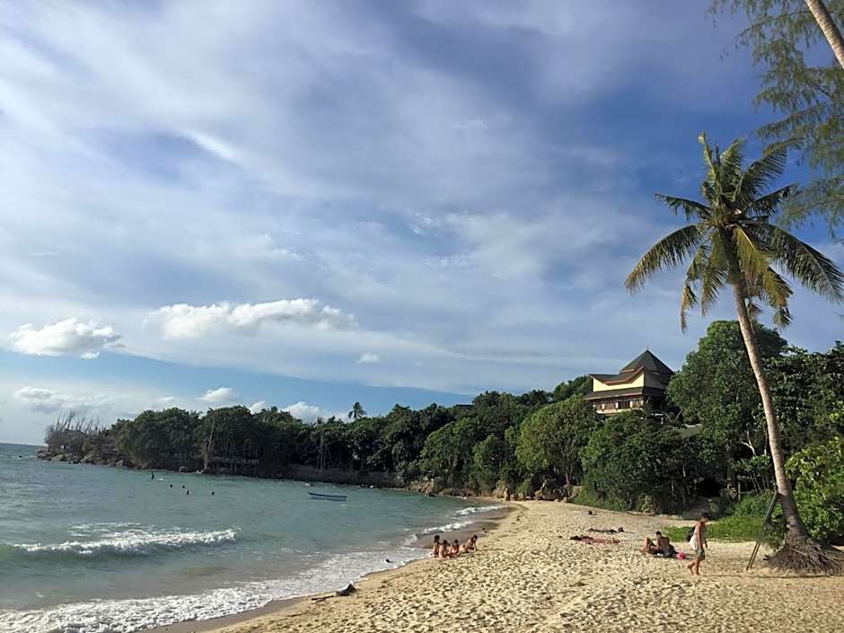 Secret Beach Bungalows