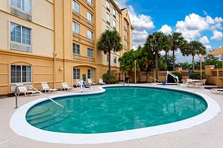 La Quinta Inn & Suites by Wyndham Jacksonville Butler Blvd