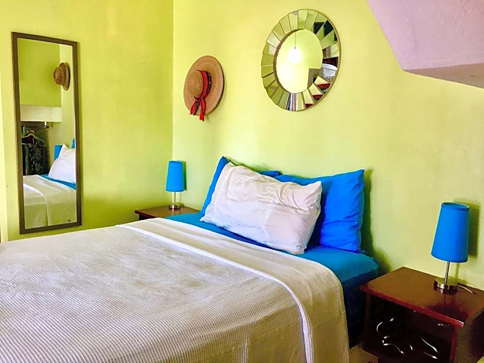 Casa Cielo Studio 1 with Tropical Garden Patio