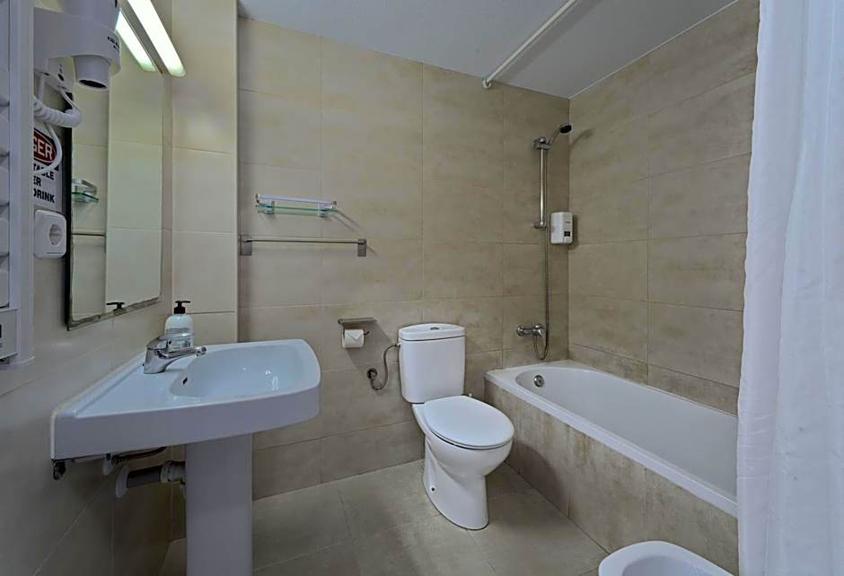 All Suite Ibiza Aparthotel