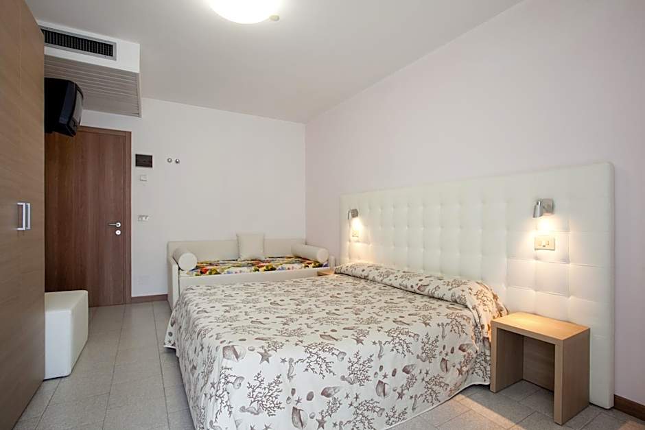 Hotel Columbia & Ninfea