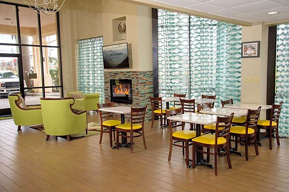 Pigeon River Inn