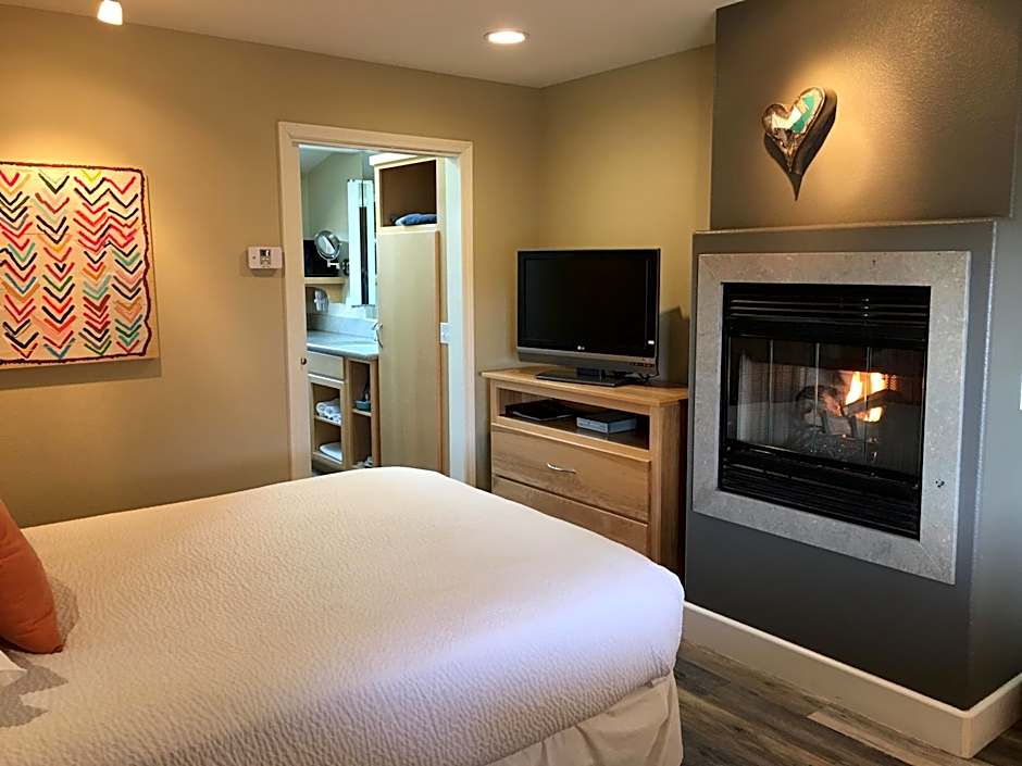 Cambria Shores Inn