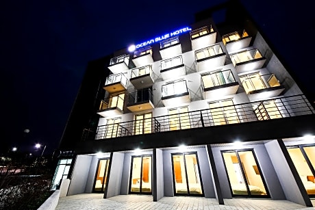 Jungmun Oceanblue Hotel