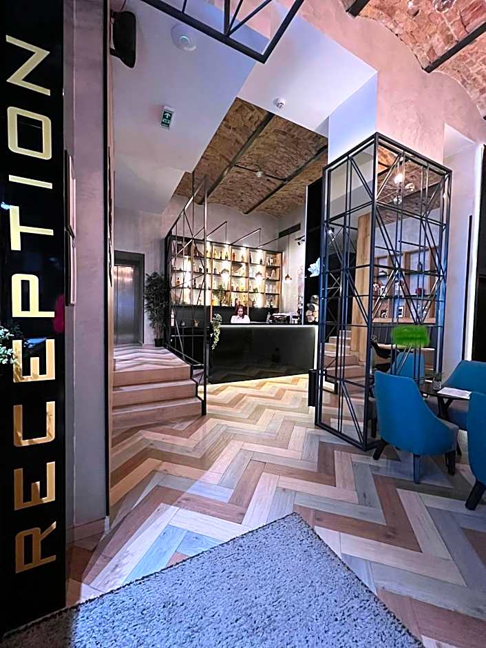 Capital Hotel Garni