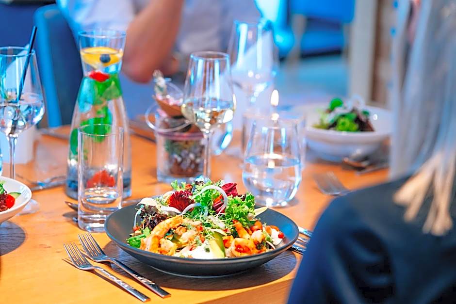 Patrix Hotel, Restaurant, Bar