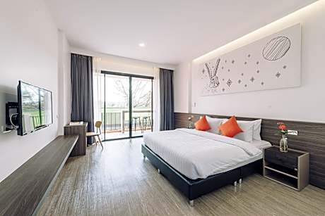 Deluxe Green View King Room