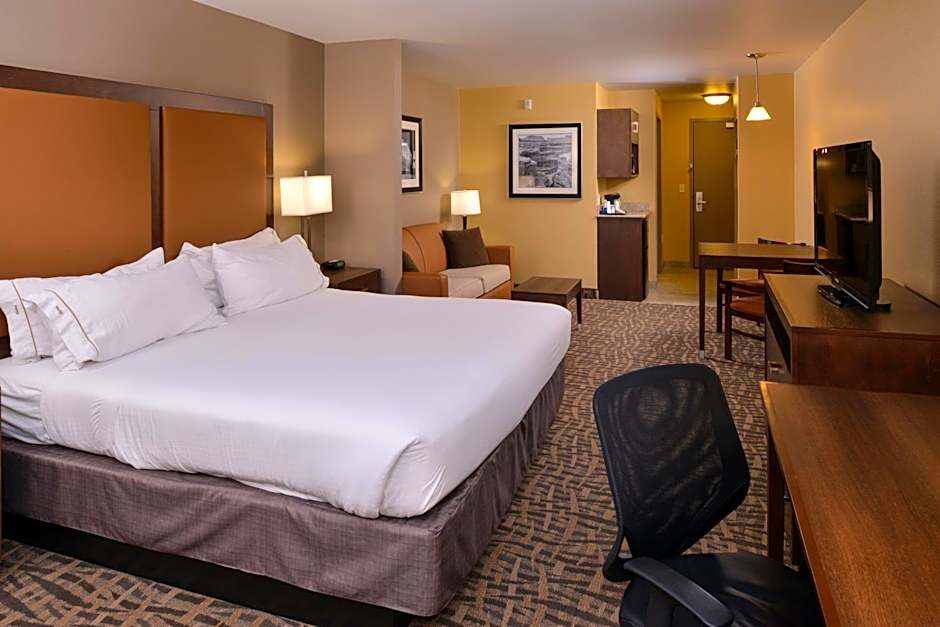 Holiday Inn Express & Suites Page Lake Powell Area By IHG