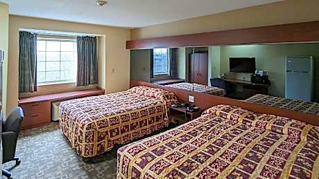 2 Queen Beds, Nonsmoking, Accessible