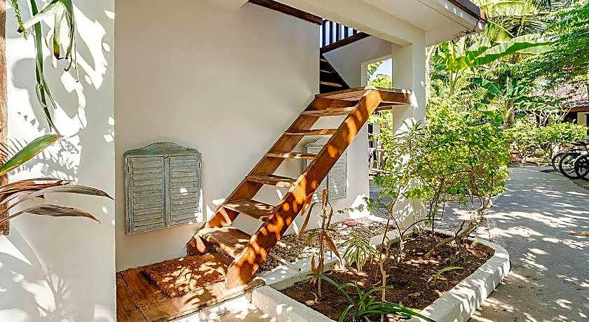 Mango Dive & Bungalow