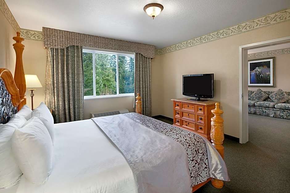 Ramada by Wyndham Olympia