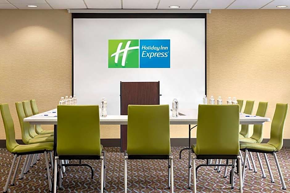 Holiday Inn Express Hotel & Suites Anniston/Oxford By IHG