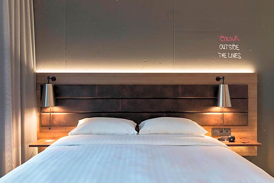 Moxy by Marriott Frankfurt East