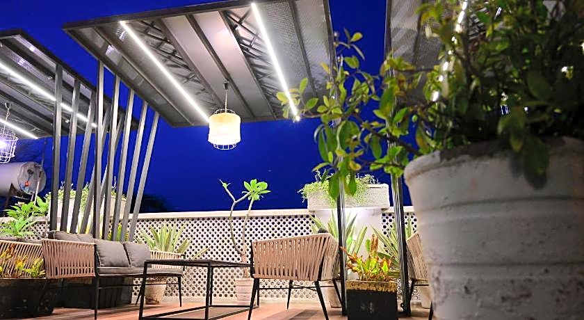 The Ambassador - Hotel & Conference Center