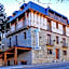 Hotel Esther