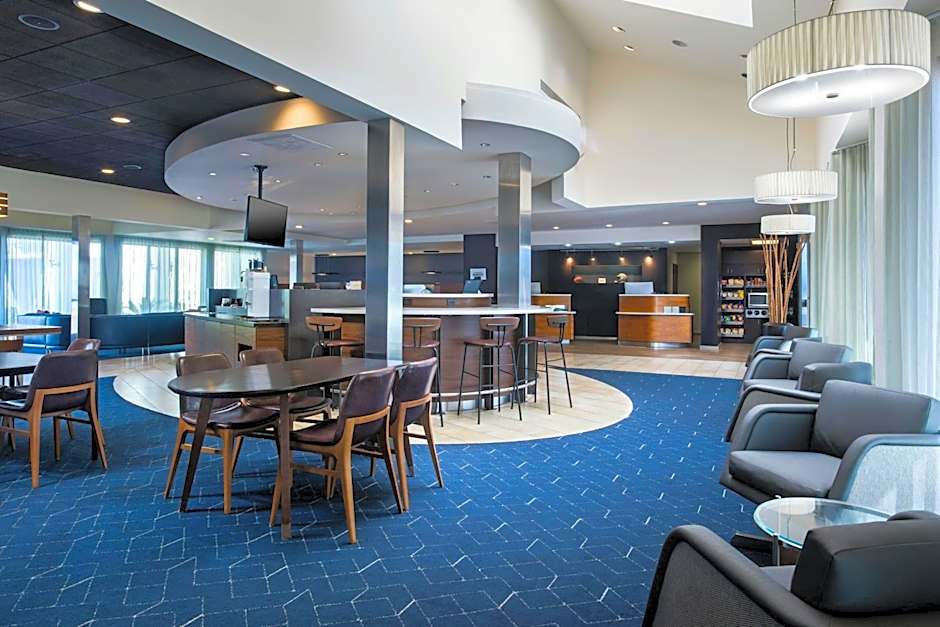 Courtyard by Marriott Phoenix Airport