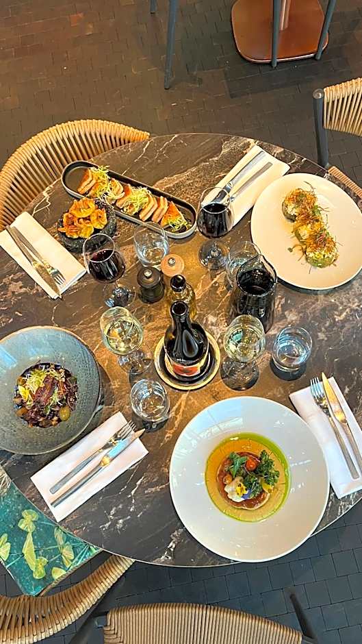 Aquabella Hotel & Spa