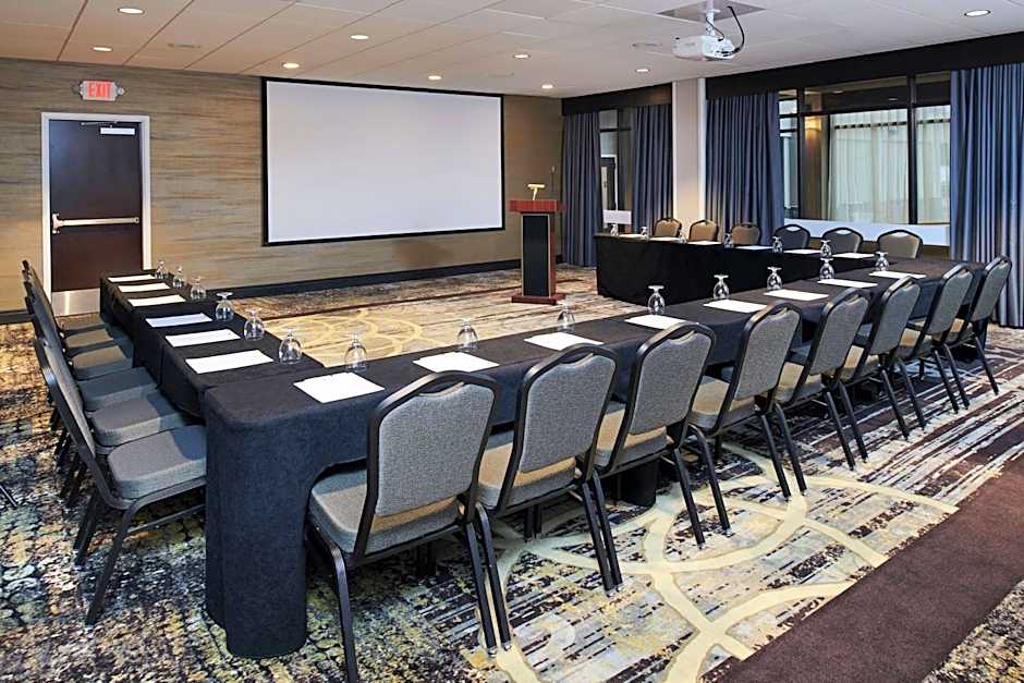 DoubleTree by Hilton Raleigh Crabtree Valley, NC