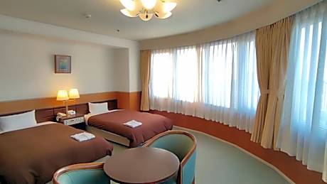 Deluxe Twin Room with Sea View - Smoking