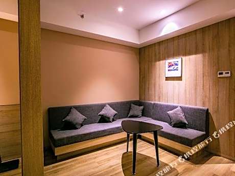 Ripple Hotel(Station Front Vientiane Store)