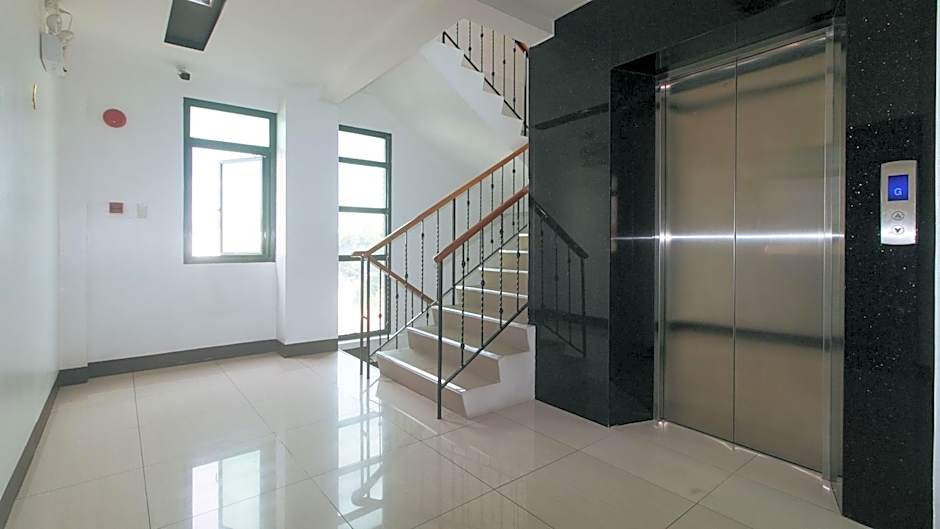 M28 Hotel and Apartments Quezon City