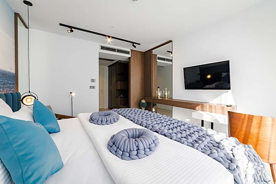 Photo 1 of 11 of Double Room