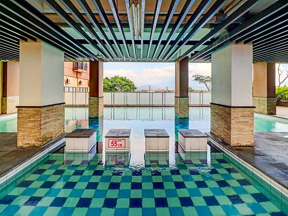 OYO Life 92735 Apartemen Tamansari Panoramic By Santuy