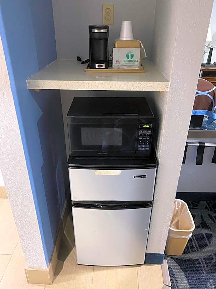 Super 8 by Wyndham Houston Hobby Airport South – Houston, TX