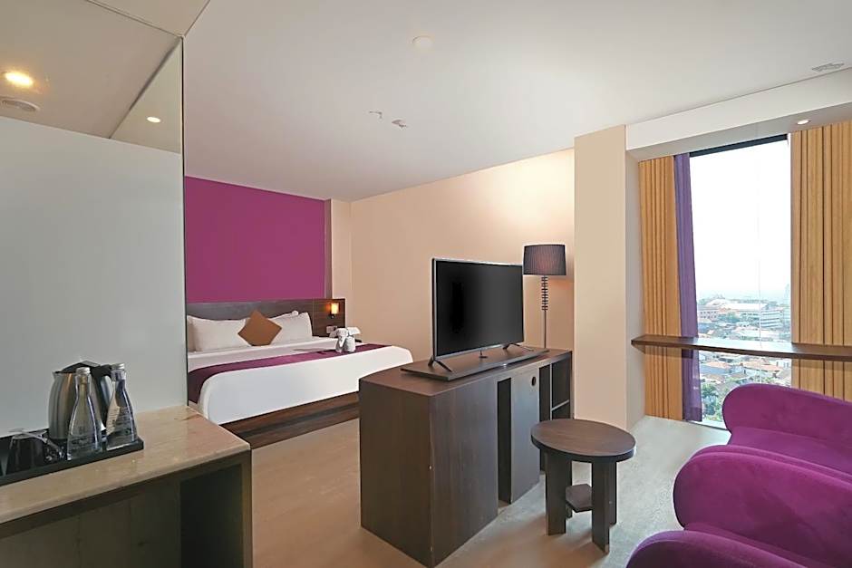 Grand Edge Hotel Semarang