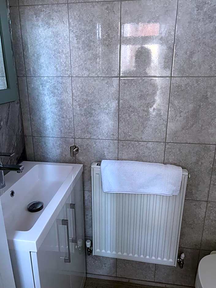 The Townhouse B and B free continental breakfast included