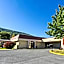 Econo Lodge Inn & Suites