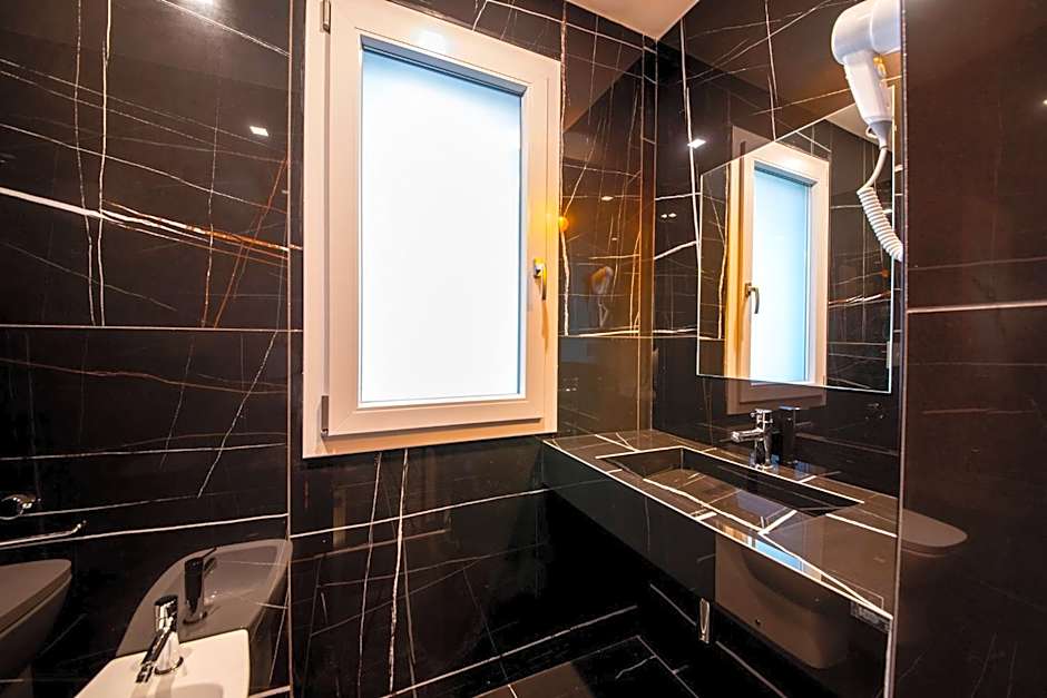 Hotel XBusiness