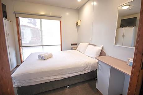 Deluxe Two-Bedroom Cabin - No Pets Allowed
