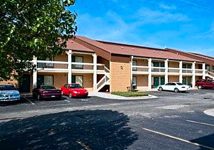 Econo Lodge Madison Airport