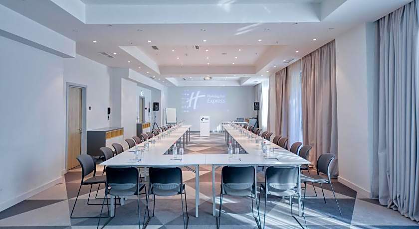 Holiday Inn Express Yerevan By IHG